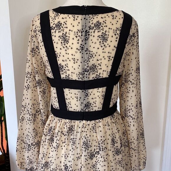 Romantic Cream & Black Heart Print Mini Harness Fit & Flare Dress Size Small - Picture 6 of 12